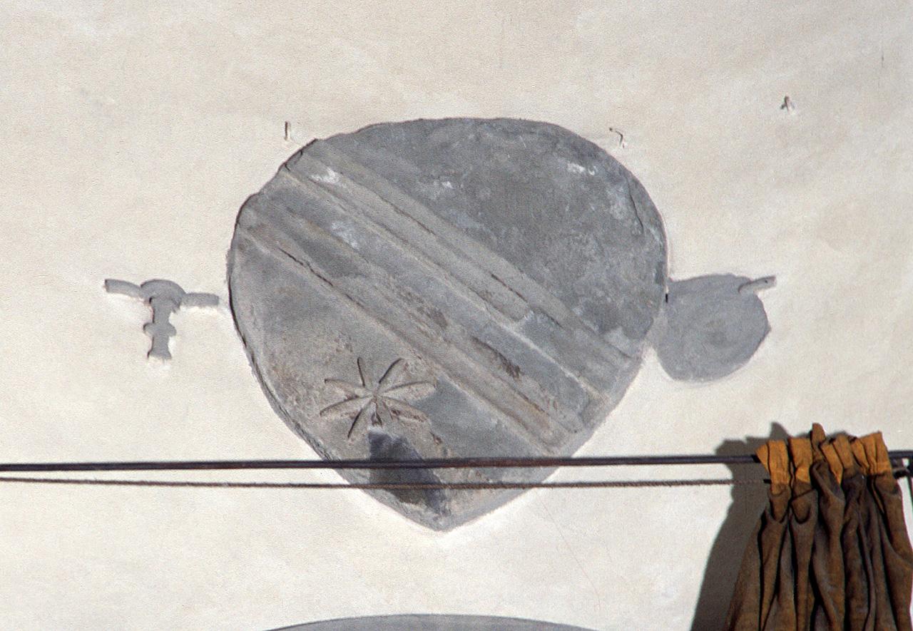 stemma gentilizio (rilievo) - produzione toscana (seconda metà sec. XV)