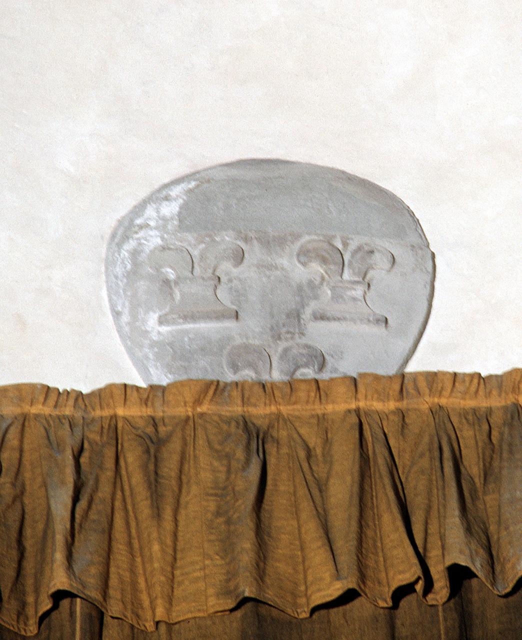 stemma gentilizio della famiglia Frescobaldi (rilievo) - produzione toscana (seconda metà sec. XV)