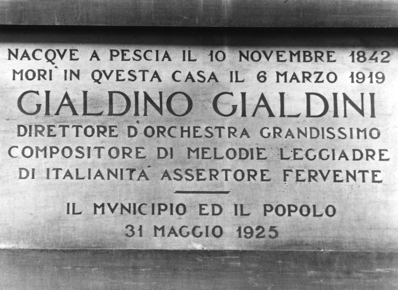 lapide - manifattura toscana (sec. XX)