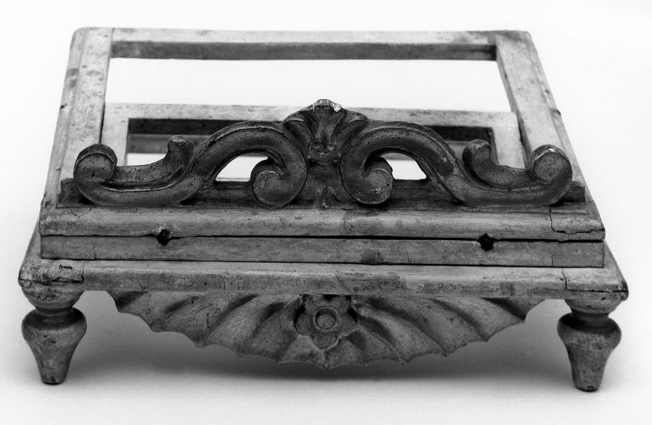 leggio d'altare - bottega toscana (seconda metà sec. XVIII)