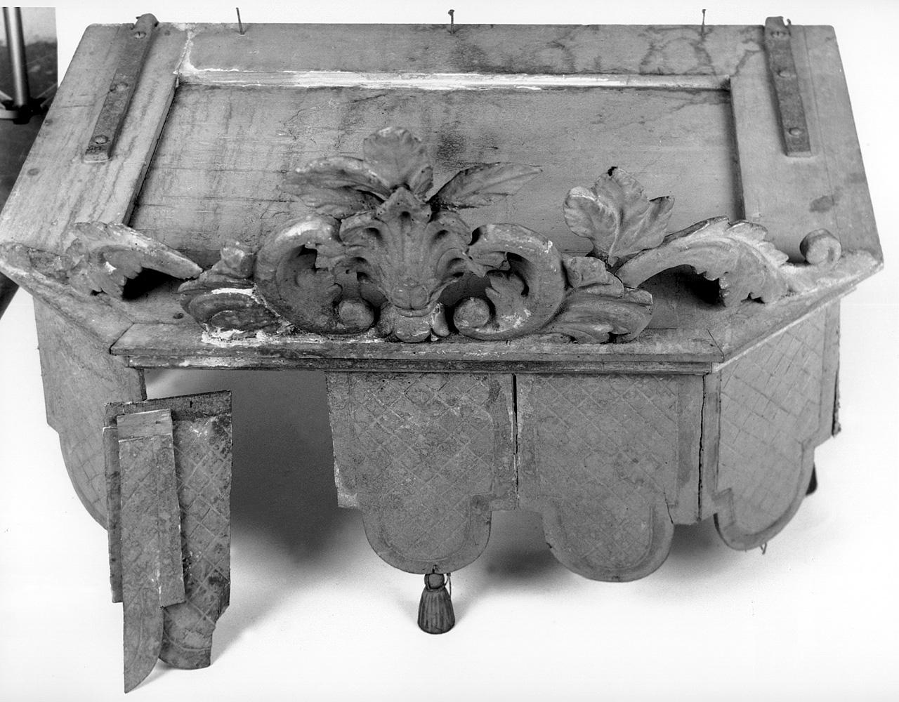 baldacchino di tronetto per esposizione eucaristica - bottega toscana (seconda metà sec. XVIII)