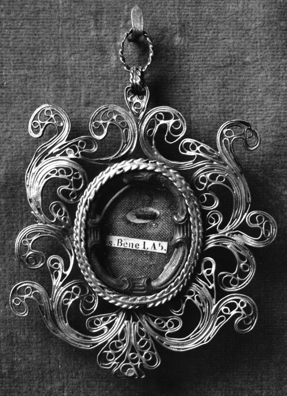 reliquiario a capsula - bottega toscana (ultimo quarto sec. XVIII)