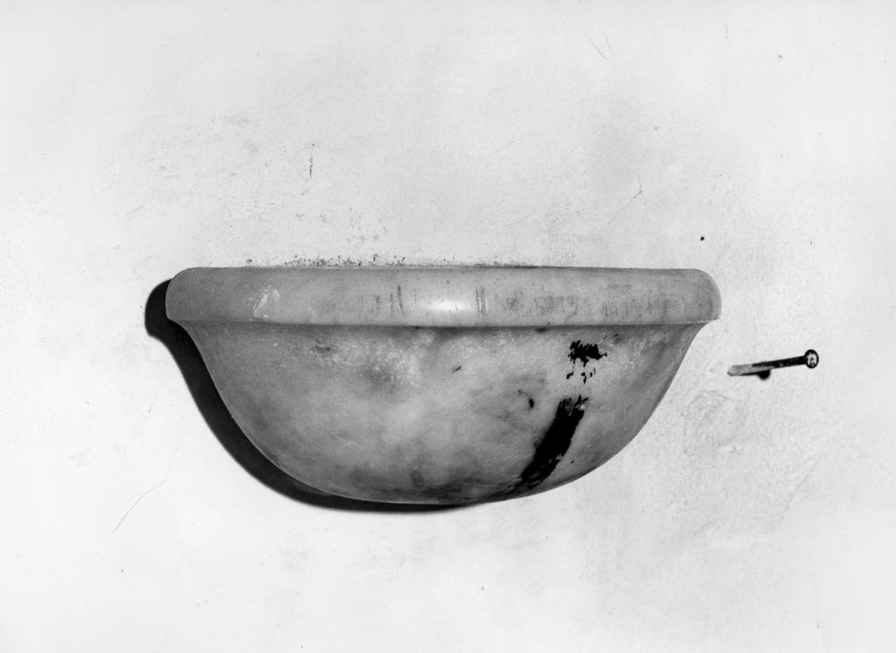 acquasantiera da parete - bottega toscana (sec. XIX)