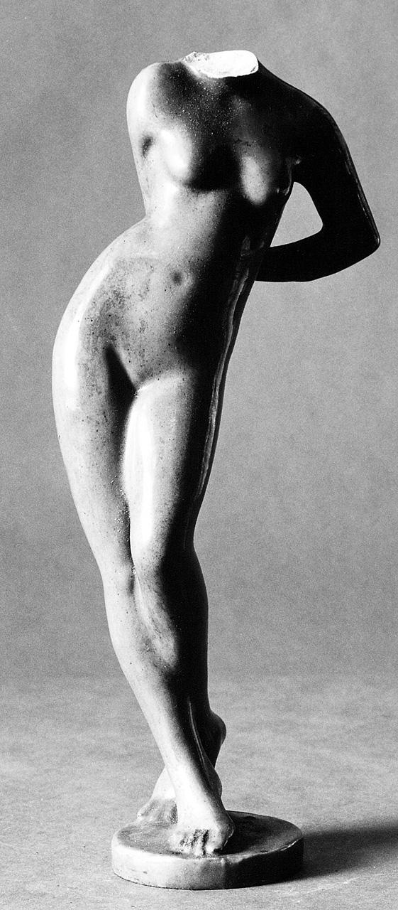 figura femminile nuda (statuetta) - bottega romana (primo quarto sec. XX)
