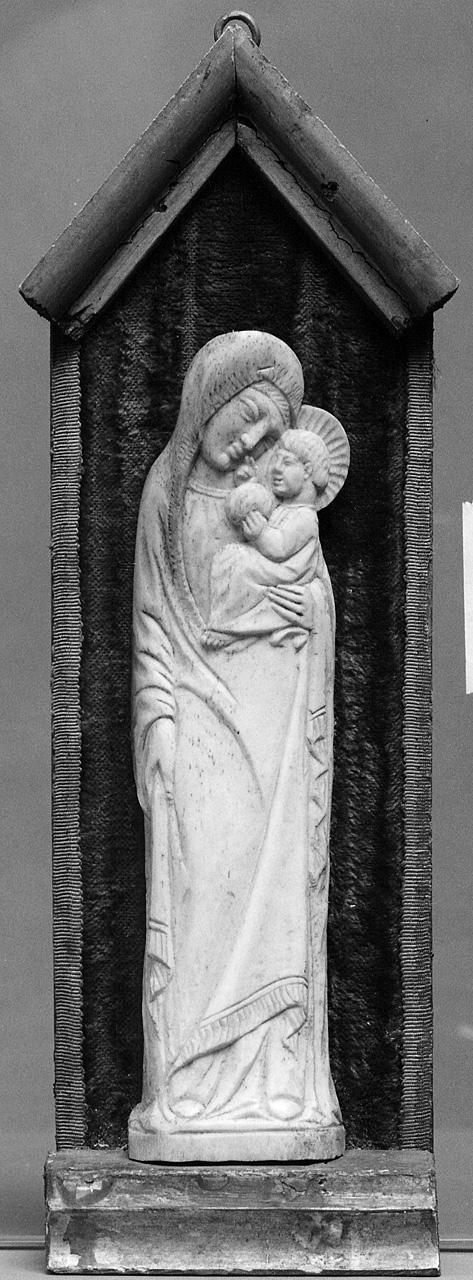 Madonna con Bambino (rilievo) - bottega romana (seconda metà sec. XIX)