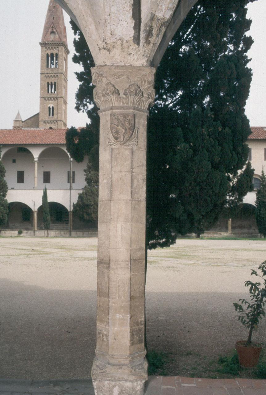 stemma (colonna) - produzione fiorentina (sec. XIV)