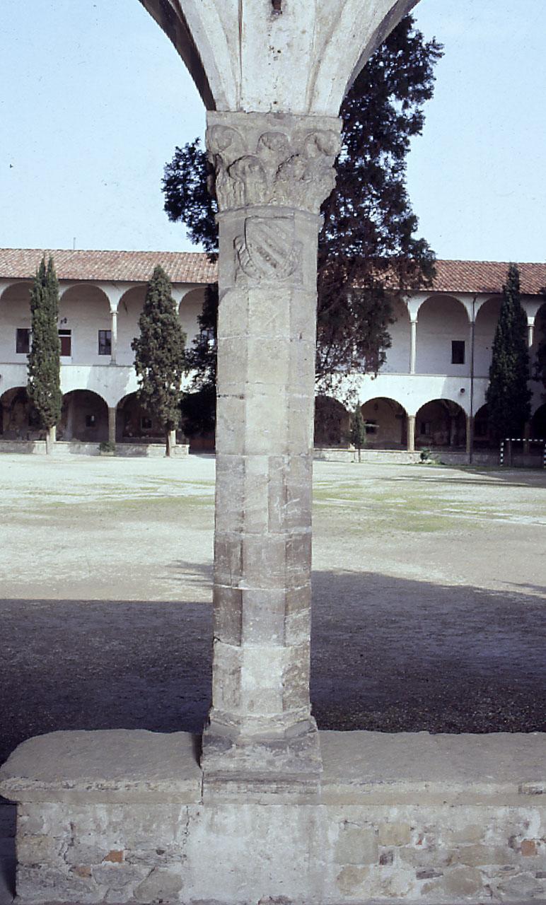 stemma (colonna) - produzione fiorentina (sec. XIV)