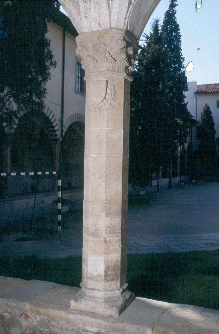 stemma gentilizio (colonna) - produzione fiorentina (sec. XIV)