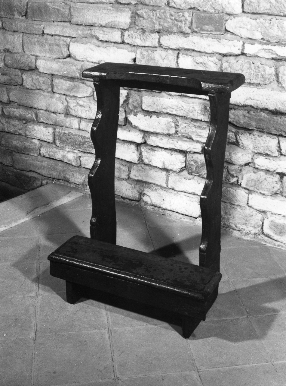 inginocchiatoio - bottega toscana (sec. XIX)