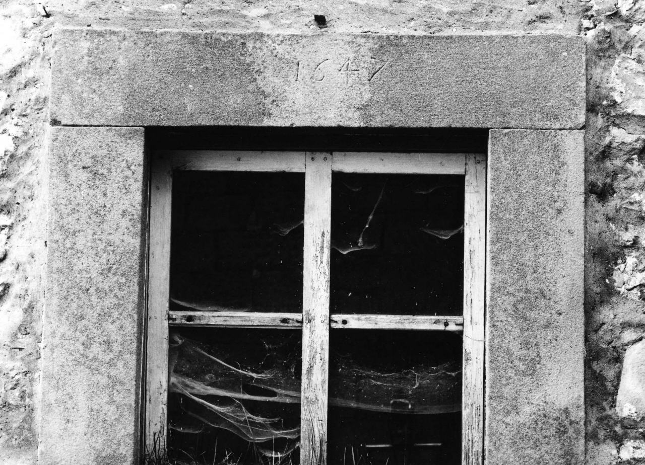 architrave di finestra - bottega toscana (sec. XVII)