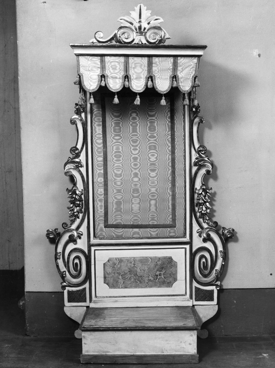 tronetto per esposizione eucaristica - a tempietto - bottega toscana (seconda metà sec. XIX)