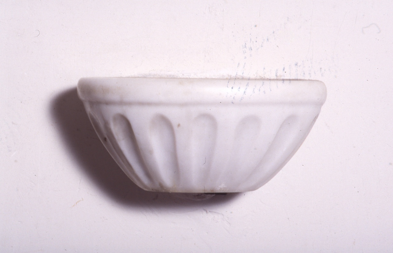 acquasantiera da parete, serie - bottega fiorentina (sec. XIX)