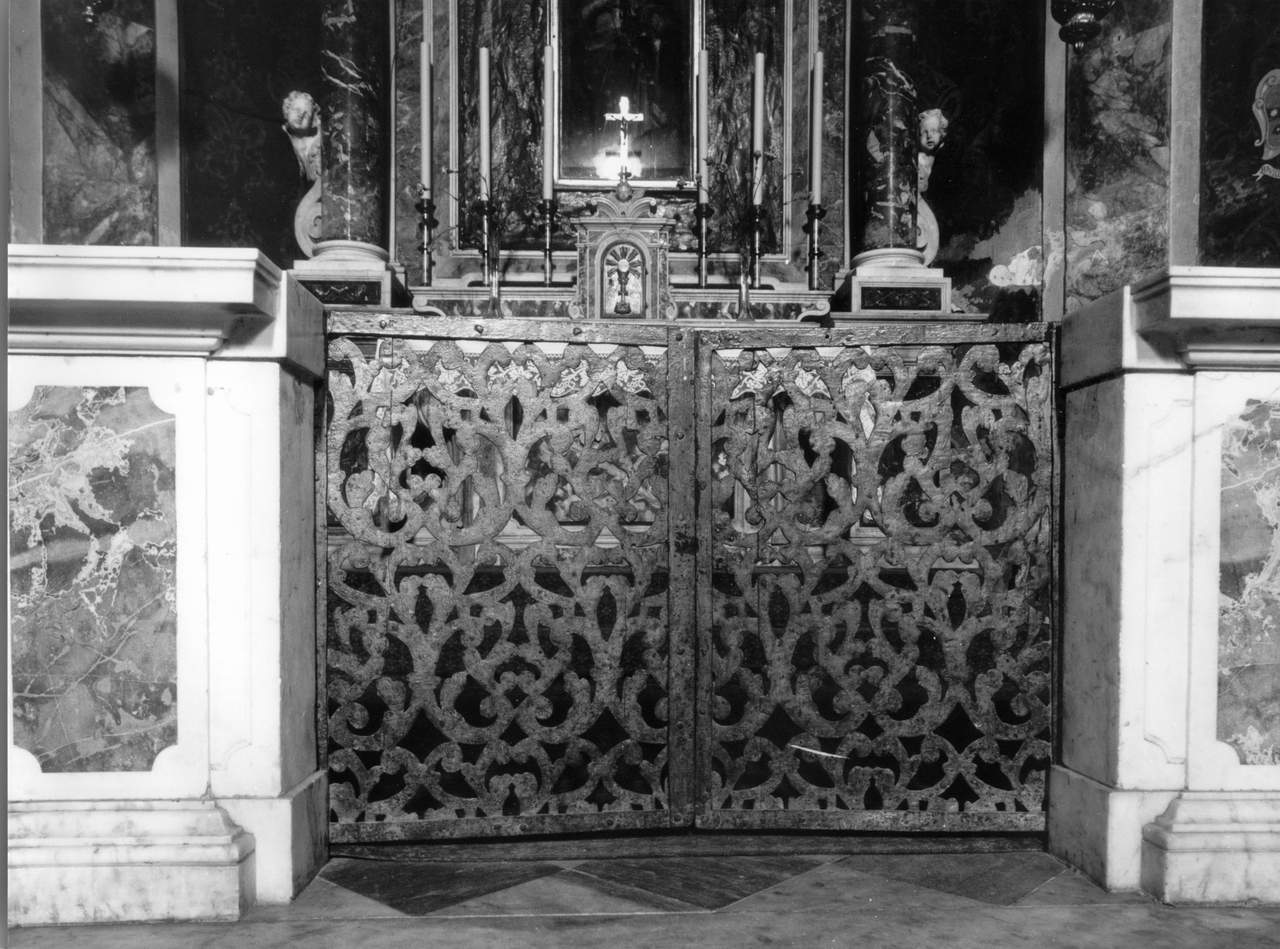 cancello di balaustrata, serie - produzione toscana (secondo quarto sec. XVIII)