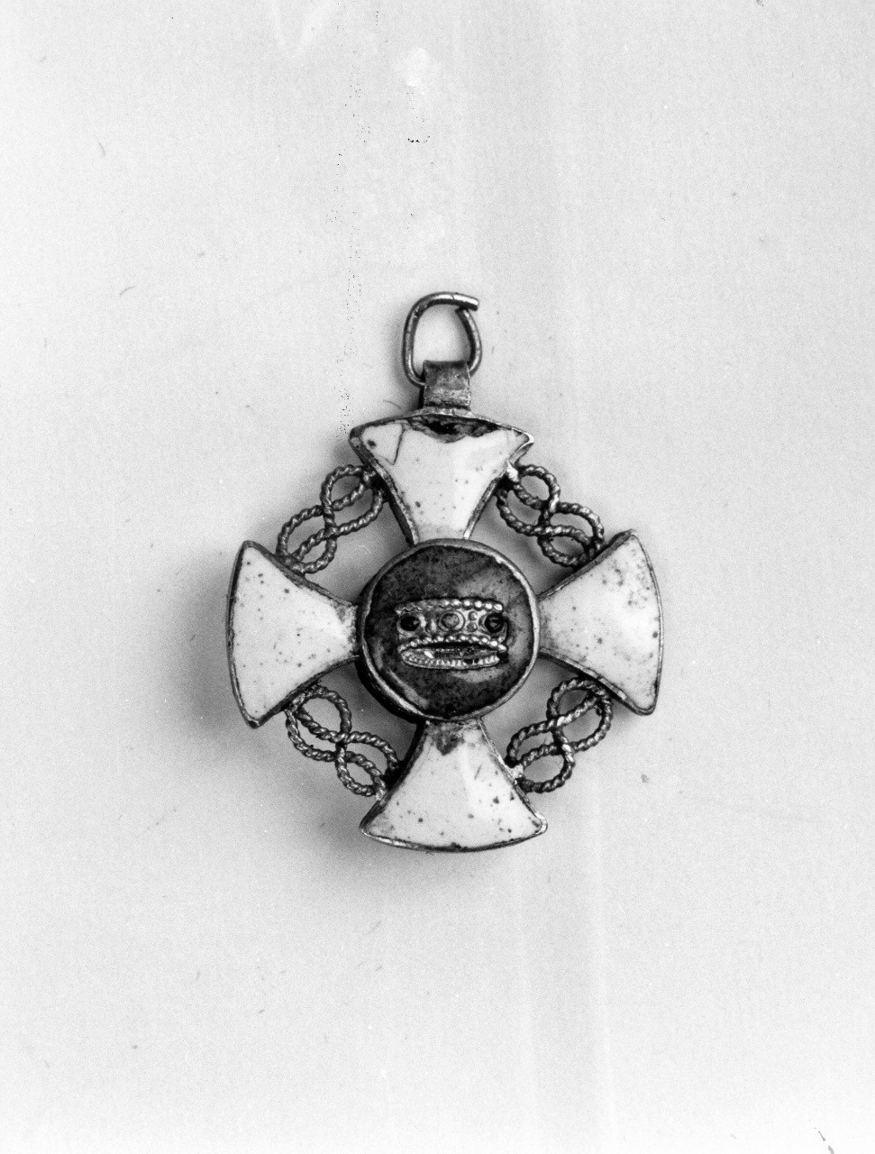 croce - manifattura italiana (ultimo quarto sec. XIX)