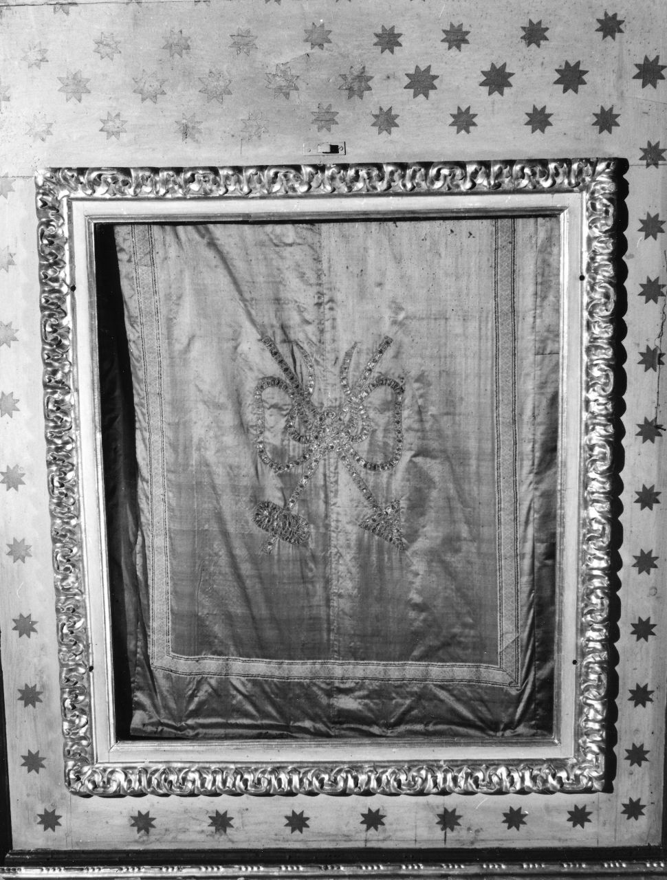 simboli della passione (tendina) - manifattura toscana (prima metà sec. XIX)