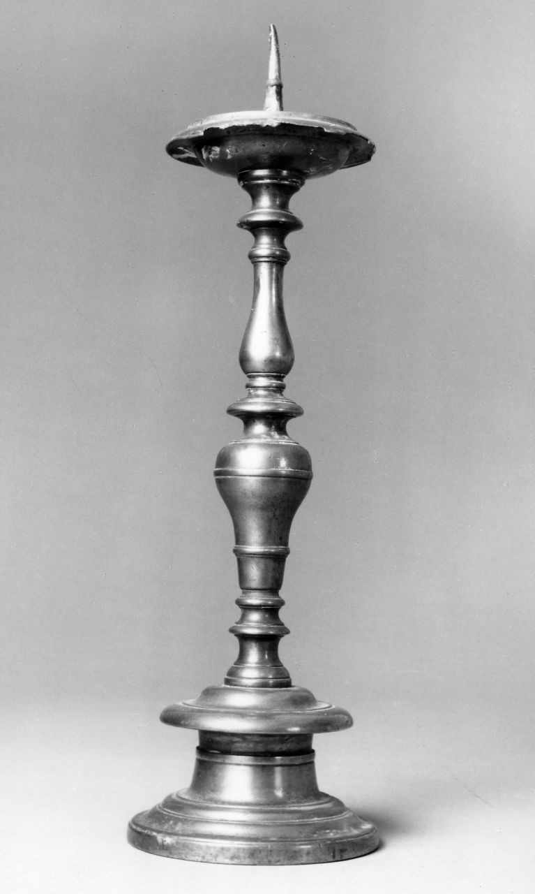 candeliere, serie - bottega toscana (prima metà sec. XVII)