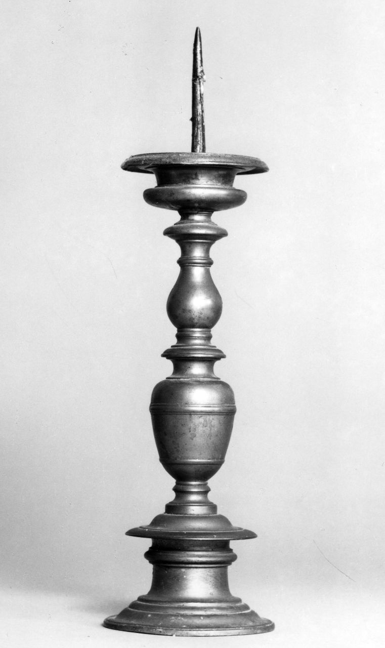 candeliere - bottega toscana (prima metà sec. XVII)