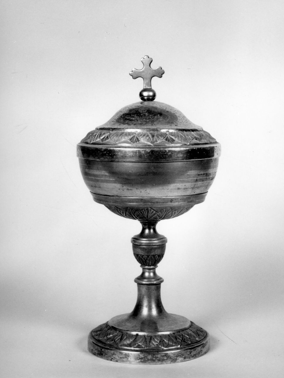 pisside - bottega toscana (primo quarto sec. XIX)