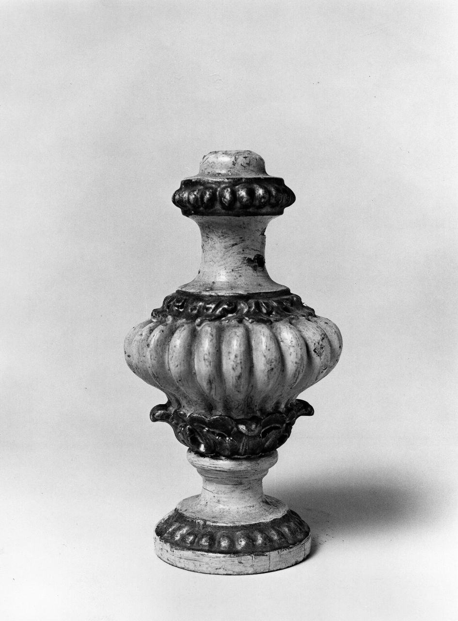 candeliere, serie - bottega toscana (seconda metà sec. XVIII)