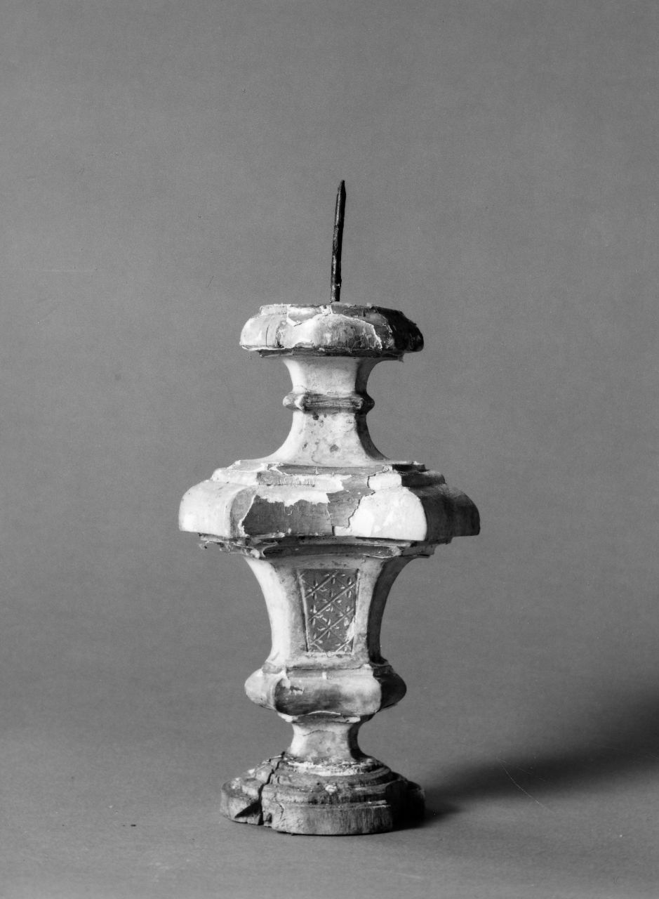 candeliere, serie - bottega toscana (seconda metà sec. XVIII)