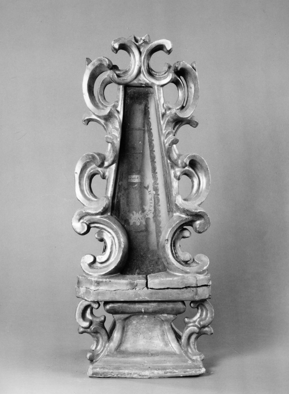 reliquiario architettonico - a piramide - bottega toscana (prima metà sec. XVIII)