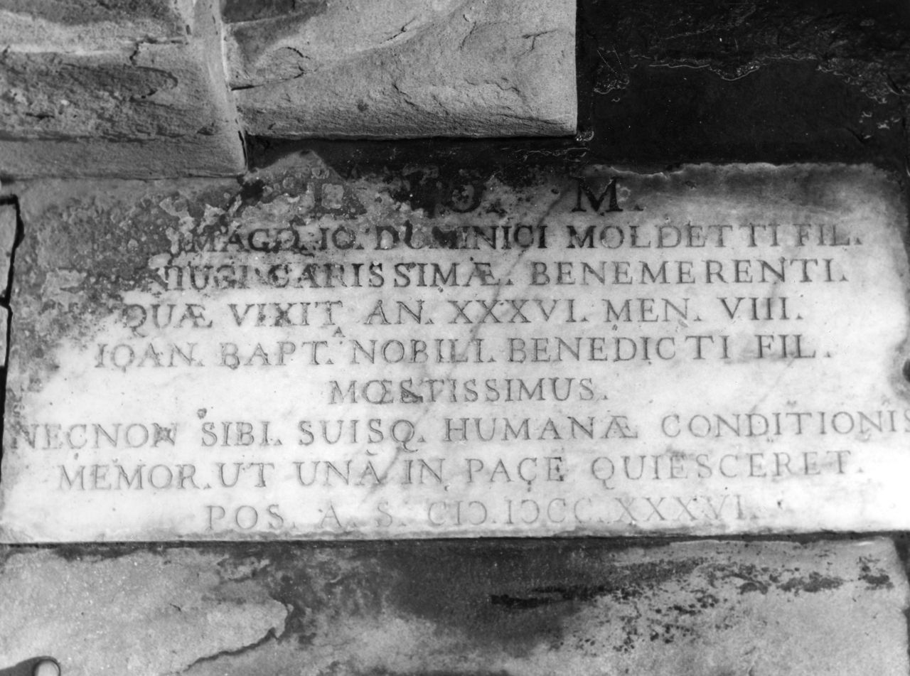 lapide tombale - bottega toscana (sec. XVIII)