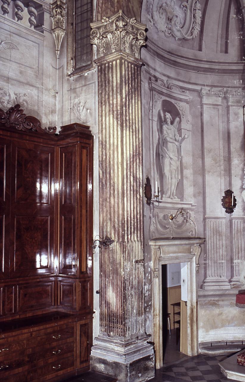 capitello, serie di Michelozzi Michelozzo (sec. XV)