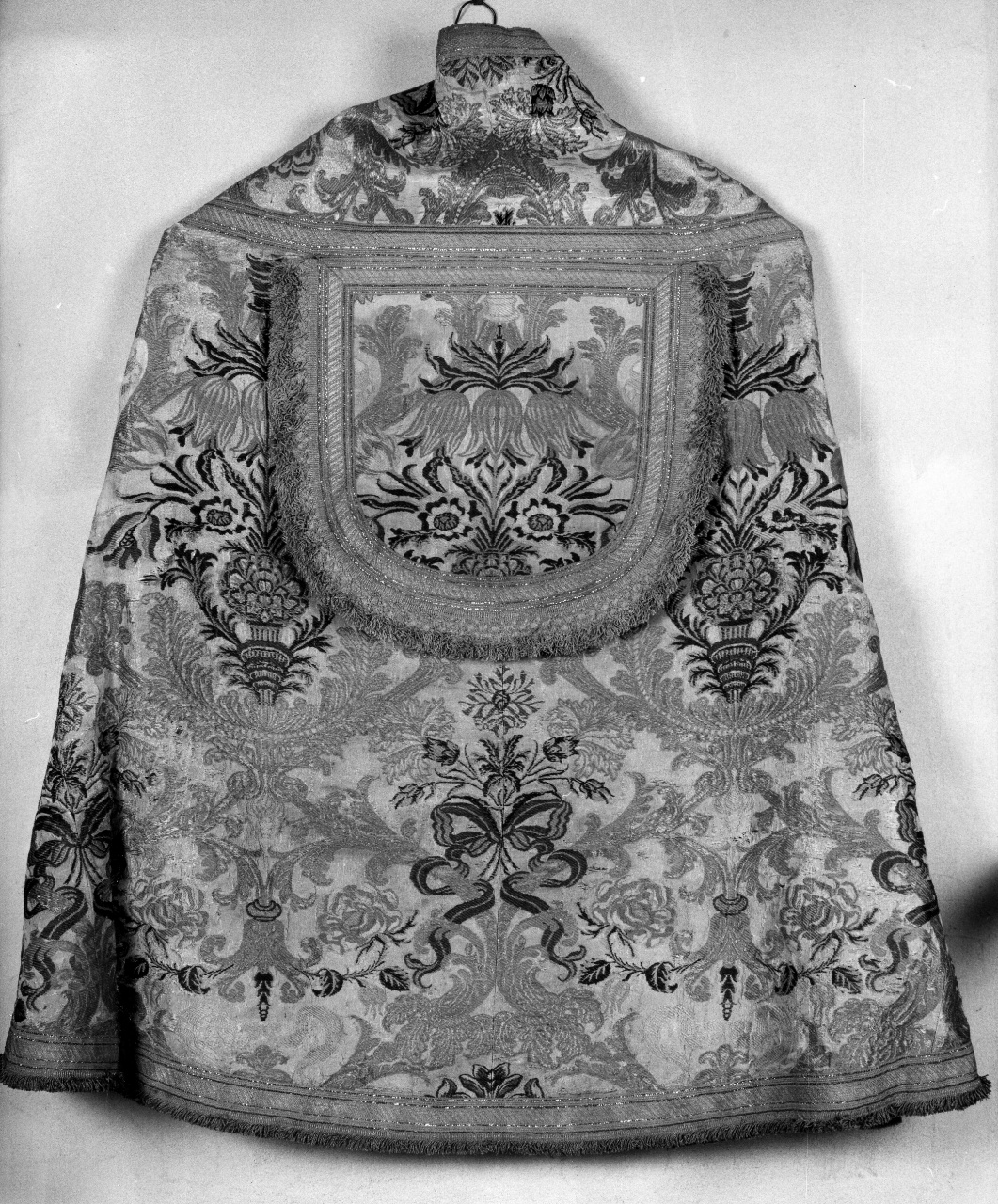 piviale, serie - manifattura italiana (sec. XIX)