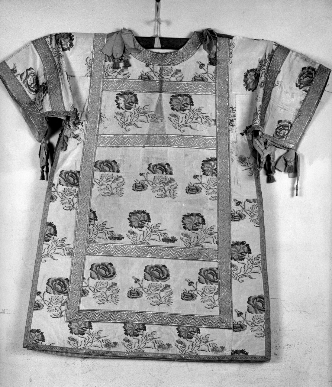 paramento liturgico - manifattura toscana (sec. XVIII)