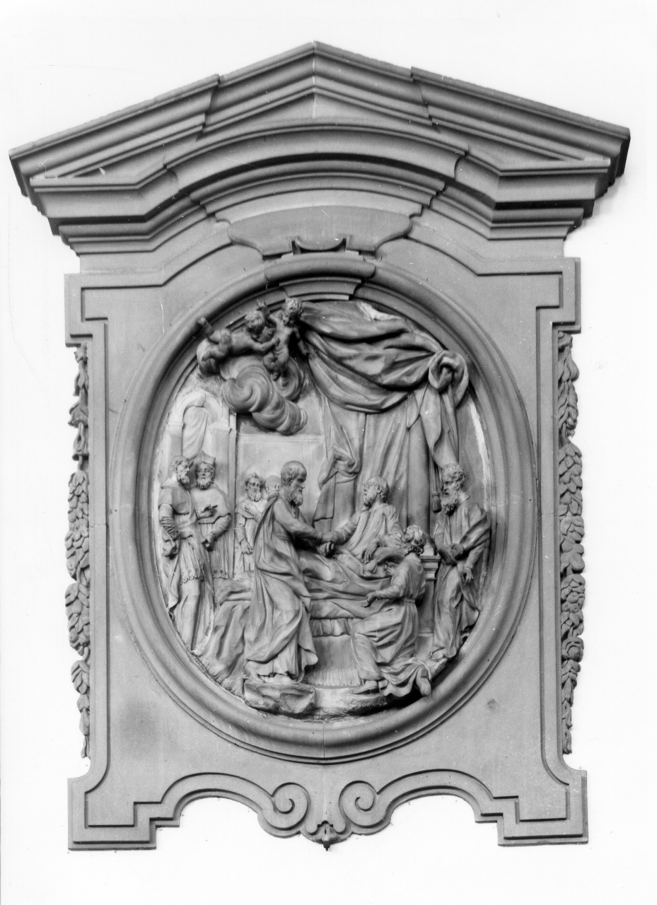 San Filippo Benizi guarisce le mani di Clemente VIII (rilievo) di Fortini Giovacchino (sec. XVIII)