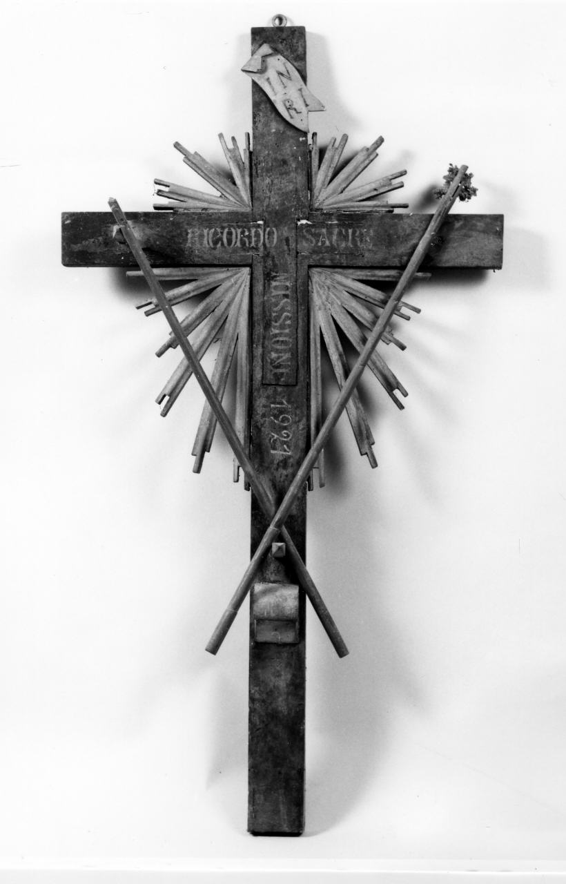 croce penitenziale - produzione toscana (sec. XX)