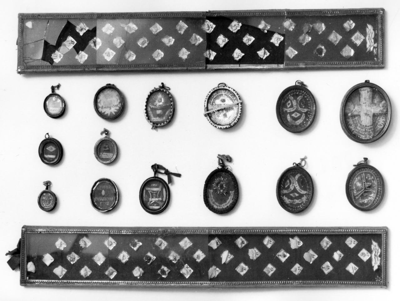 reliquiario, serie - produzione toscana (sec. XIX)