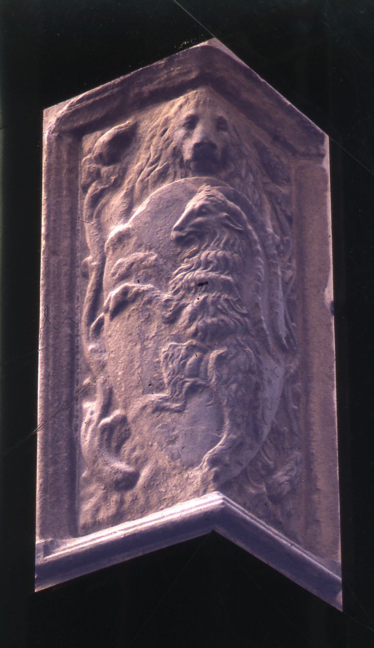 arme dell'Arte dei Beccai (rilievo) - bottega fiorentina (prima metà sec. XVI)