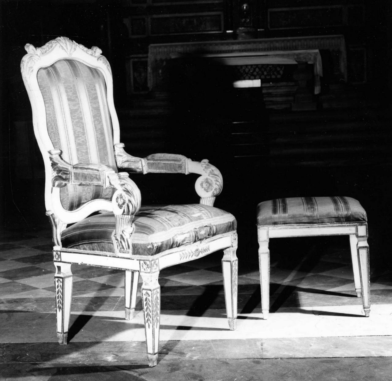 sgabello, serie - produzione fiorentina (fine/inizio secc. XVIII/ XIX)