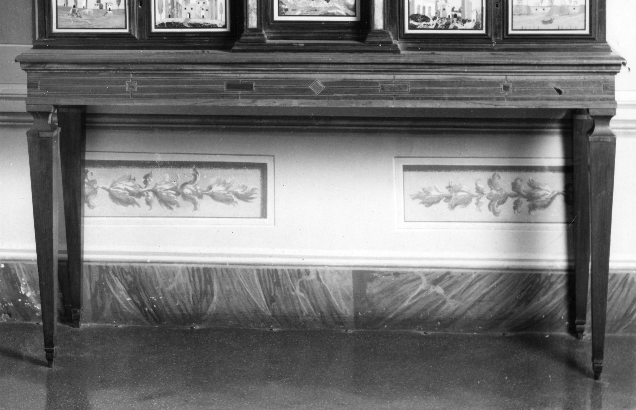 tavolino - bottega fiorentina (prima metà sec. XIX)