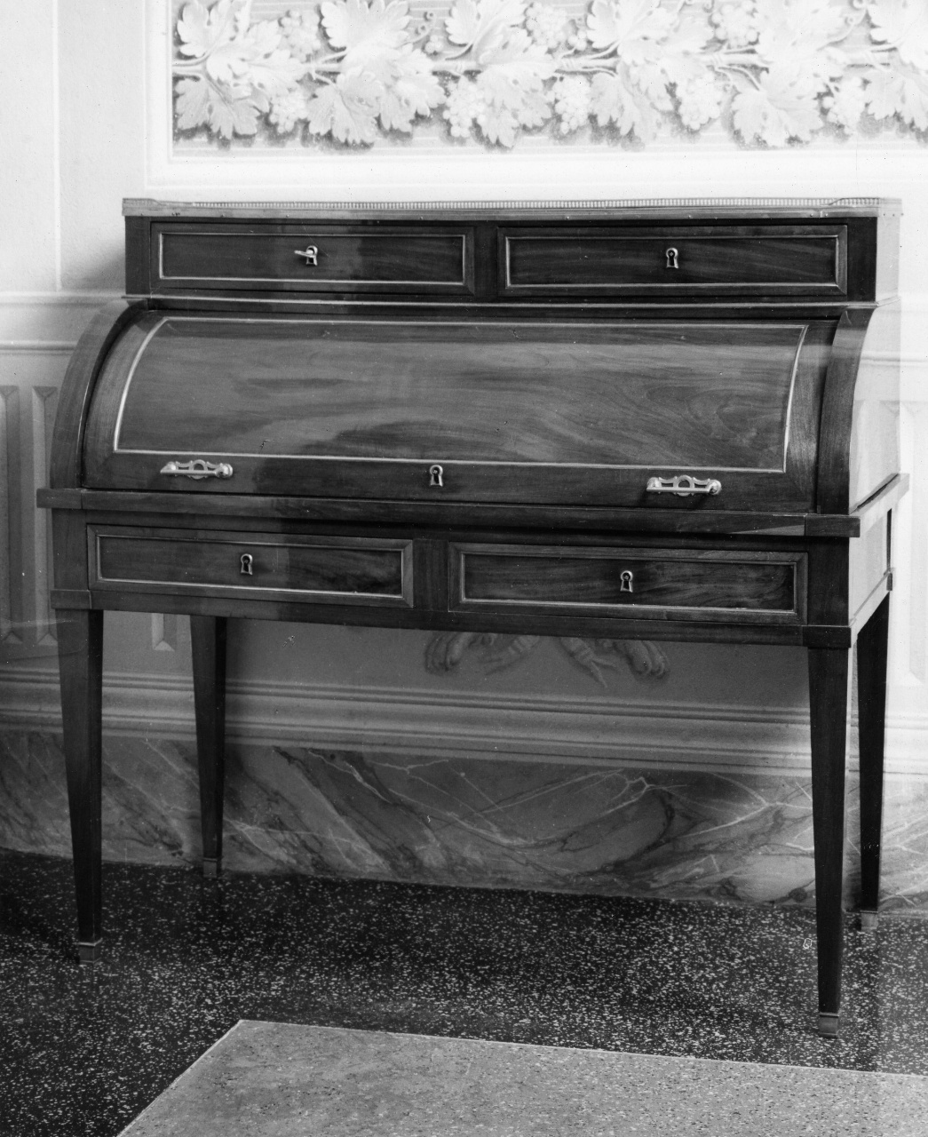 scrivania - a ribalta - produzione fiorentina (inizio sec. XIX)