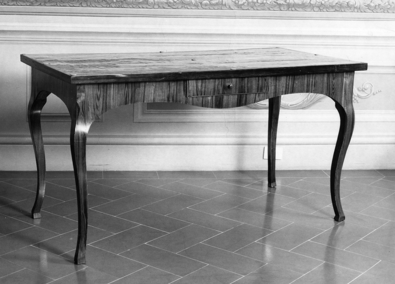 tavolino - produzione fiorentina (fine/inizio secc. XVII/ XVIII)