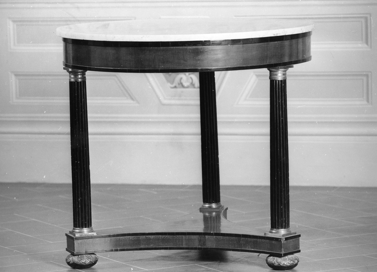 tavolino - bottega fiorentina (sec. XIX)