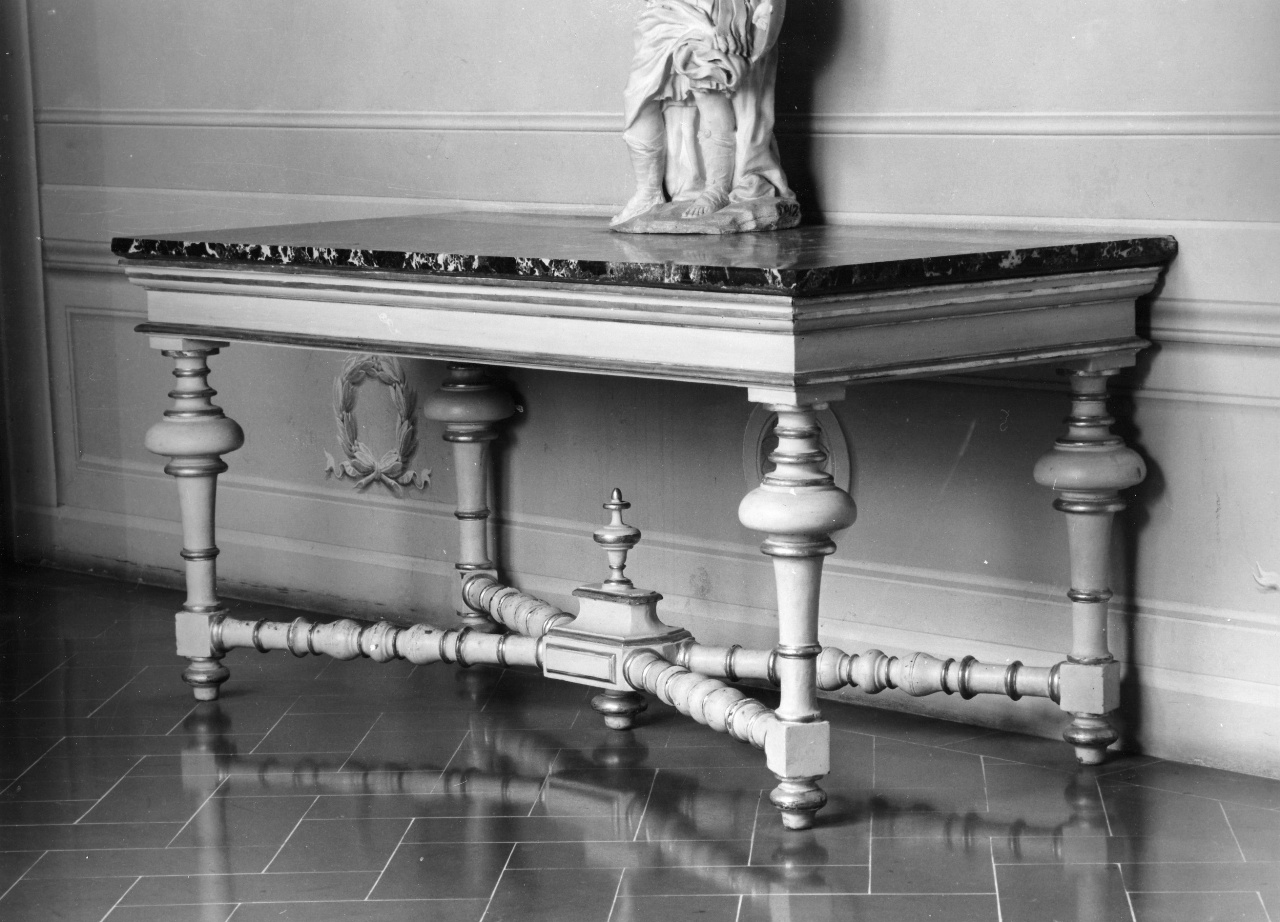 tavolo, serie - bottega fiorentina (seconda metà sec. XVII)