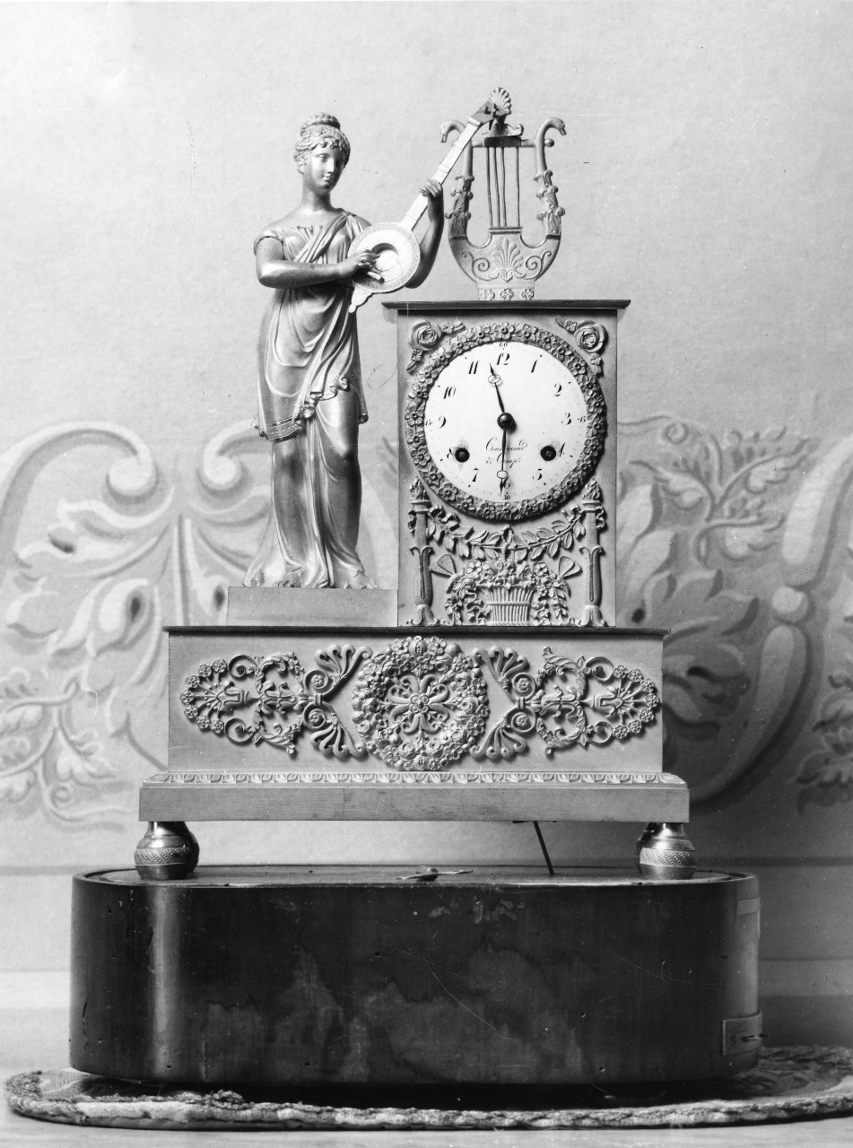 orologio - da mensola di Courvoiseur L. e C. manifattura (sec. XIX)