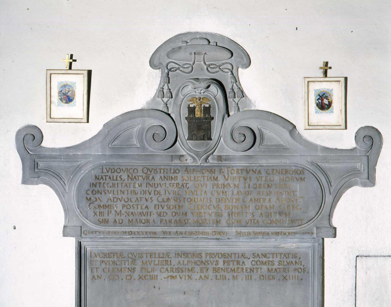 stemma gentilizio della famiglia Quistelli (lapide tombale) - manifattura fiorentina (sec. XVI)