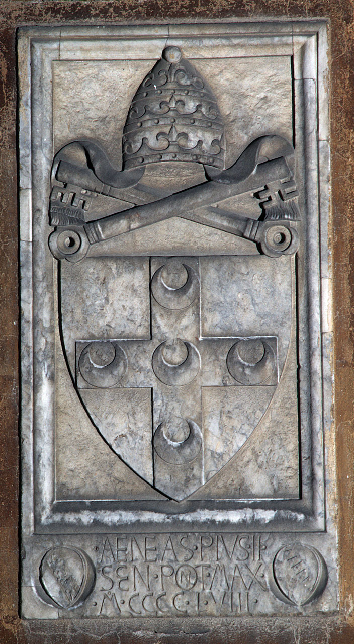 stemma di papa Pio II (rilievo) - produzione italiana (terzo quarto sec. XV)