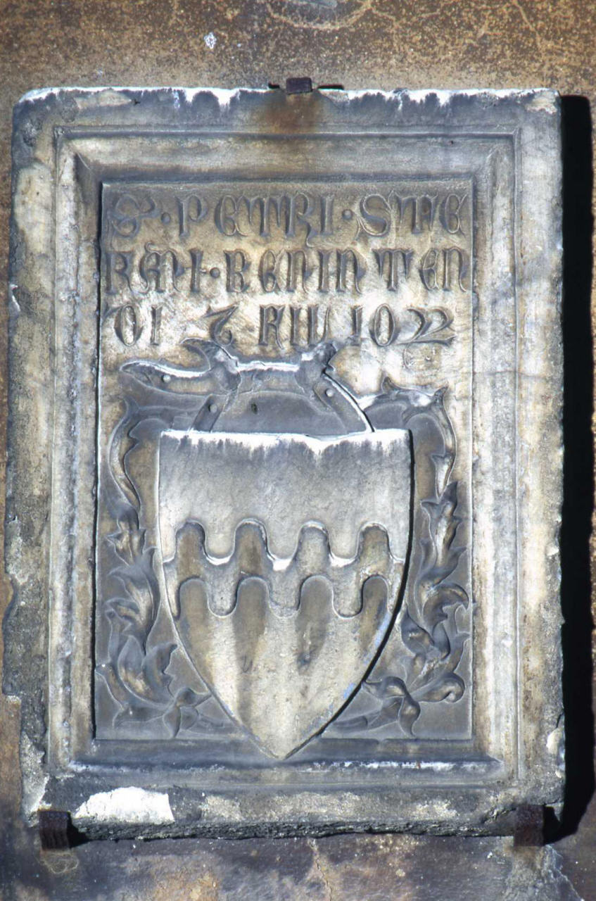 stemma gentilizio della famiglia Benintendi (lapide tombale) - ambito italiano (sec. XIV)