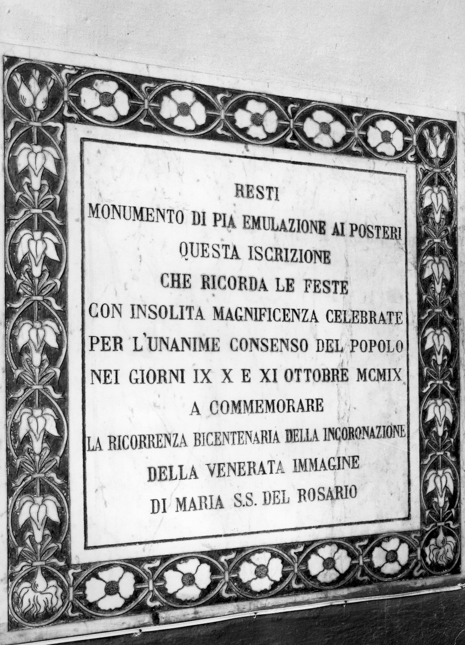 lapide commemorativa - manifattura toscana, manifattura lucchese (sec. XX)