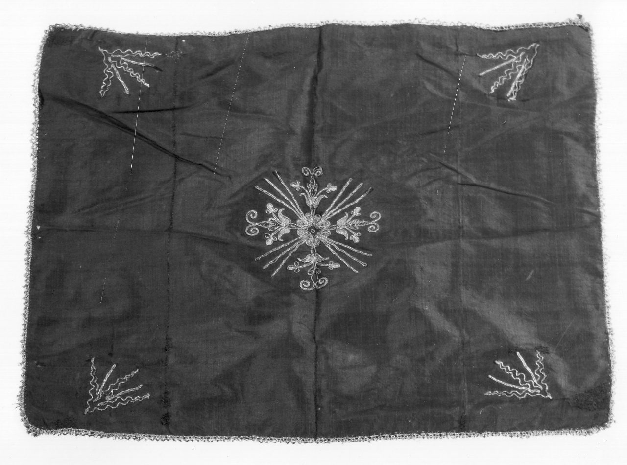 velo di calice, elemento d'insieme - manifattura italiana (prima metà sec. XIX)