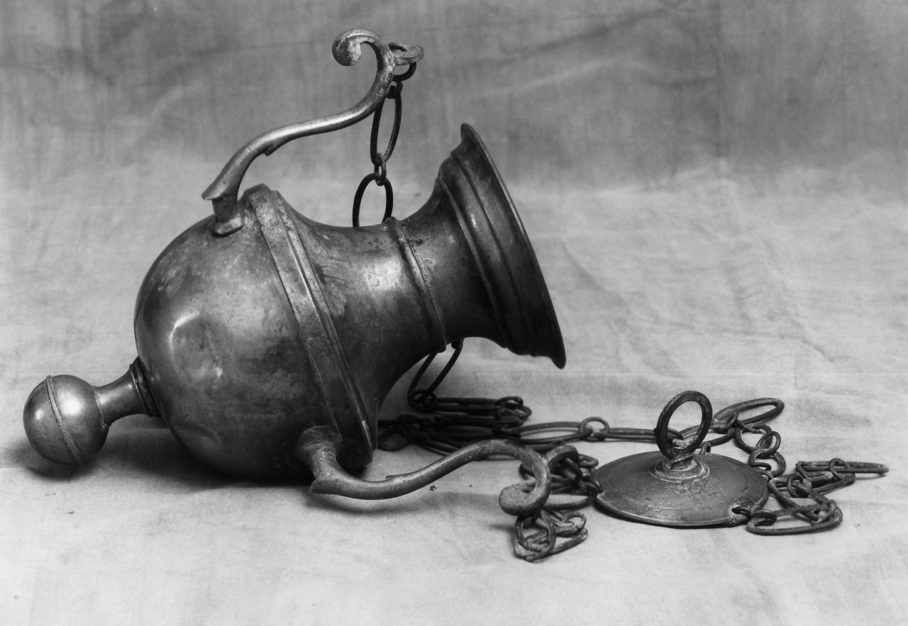 lampada pensile, serie - produzione toscana (sec. XIX)