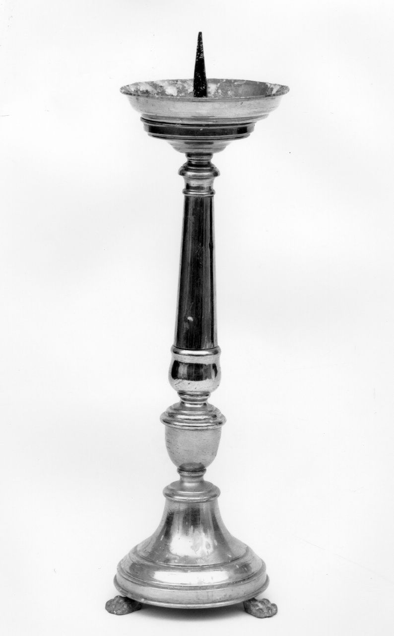 candeliere, serie - produzione toscana (secondo quarto sec. XX)