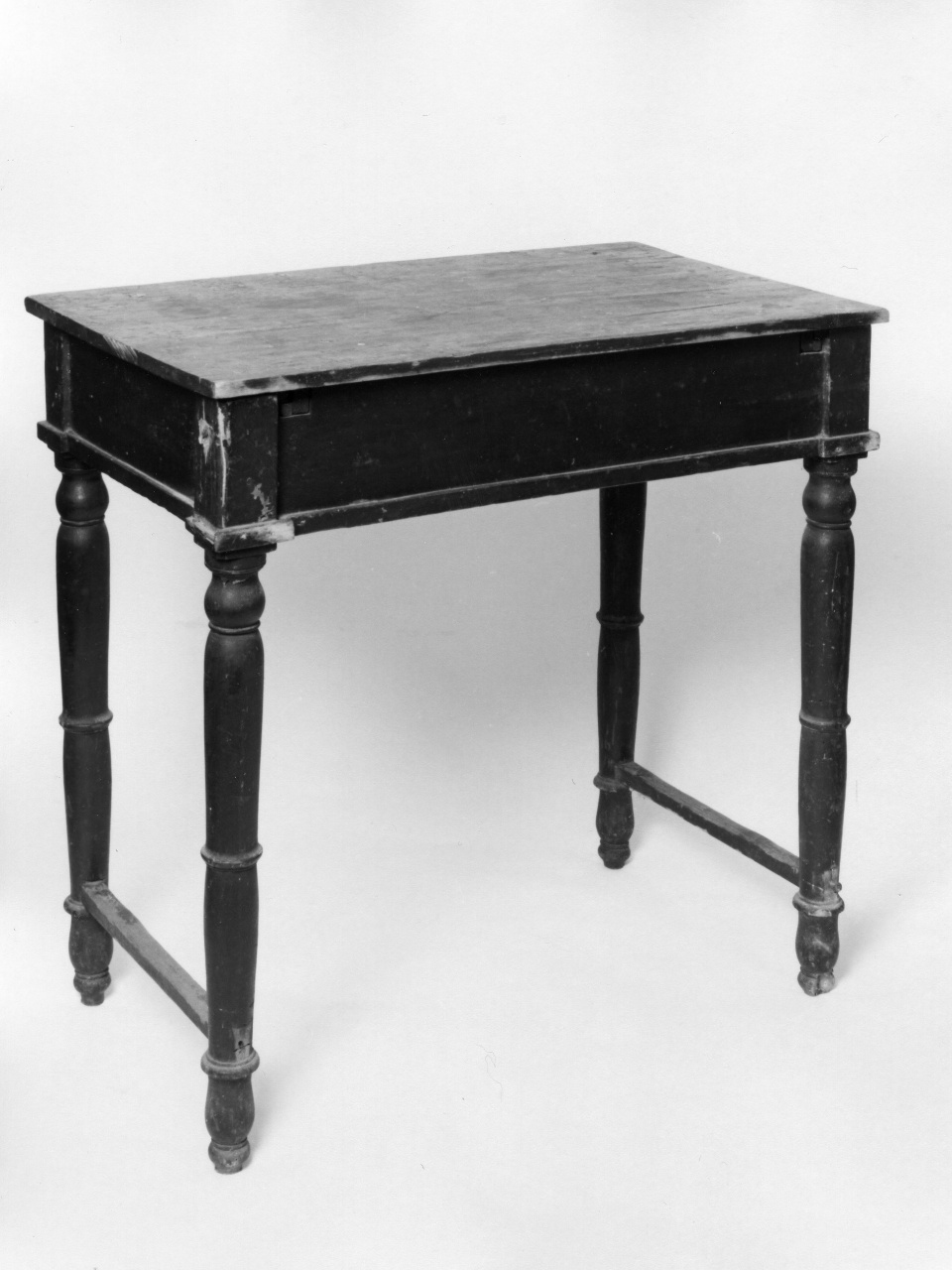 tavolino - bottega toscana (seconda metà sec. XIX)