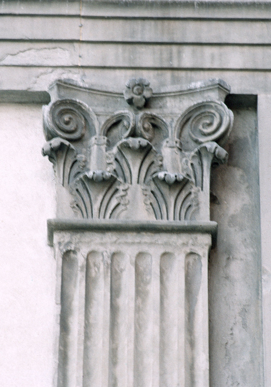 capitello corinzio di Marochi Lorenzo (attribuito) (sec. XV)