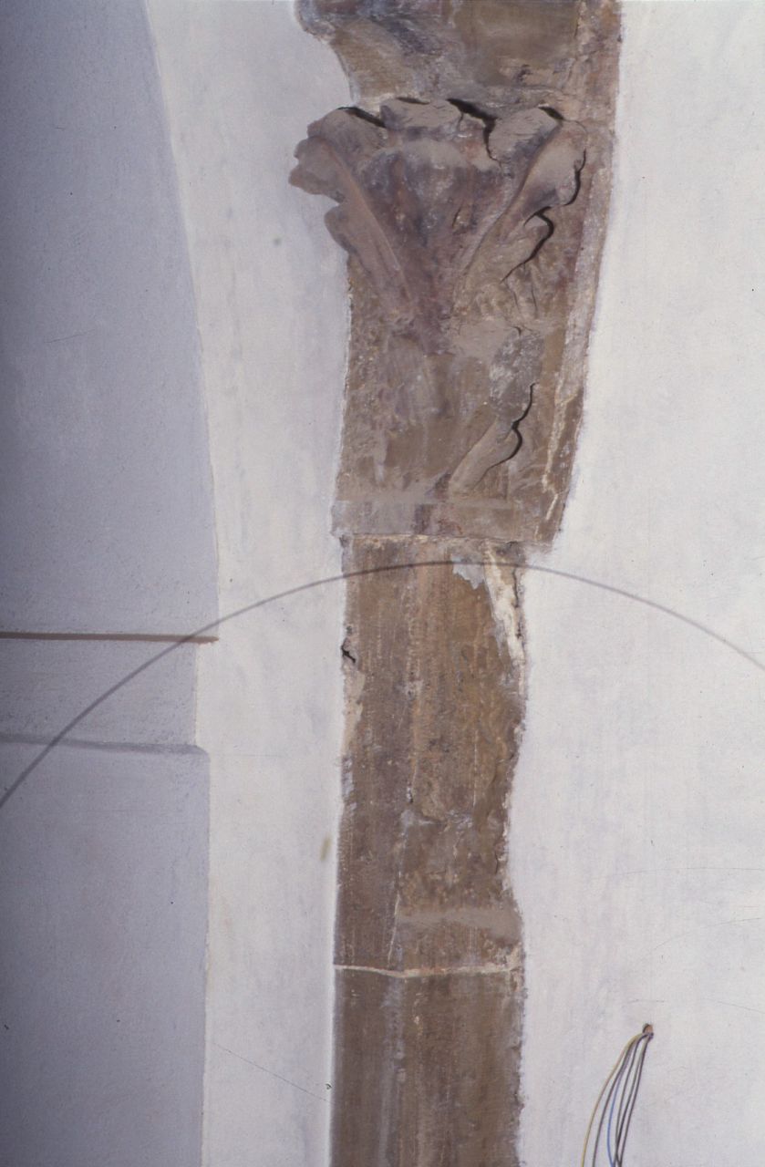 capitello, frammento - bottega fiorentina (secc. XIV/ XV)